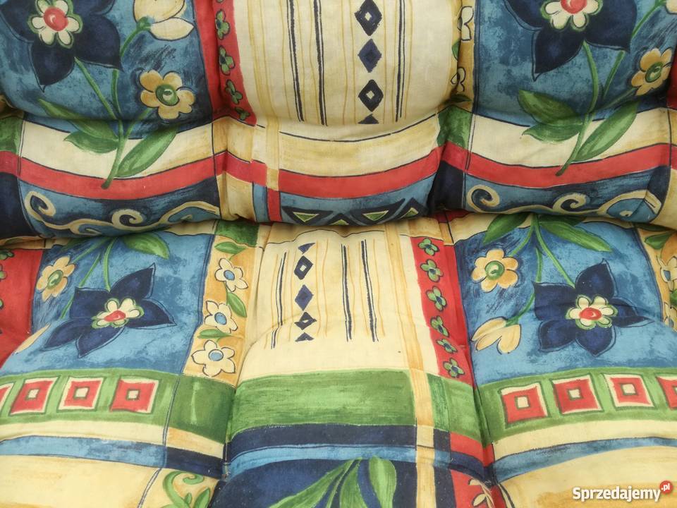 Sofa wiklinowa z poduszkami Łóżka, wersalki i sofy Stargard