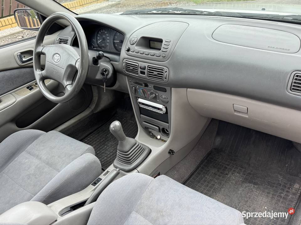 Toyota Corolla 14 swiezo serwisie niski przebieg 4/5 Ostrowiec Świętokrzyski
