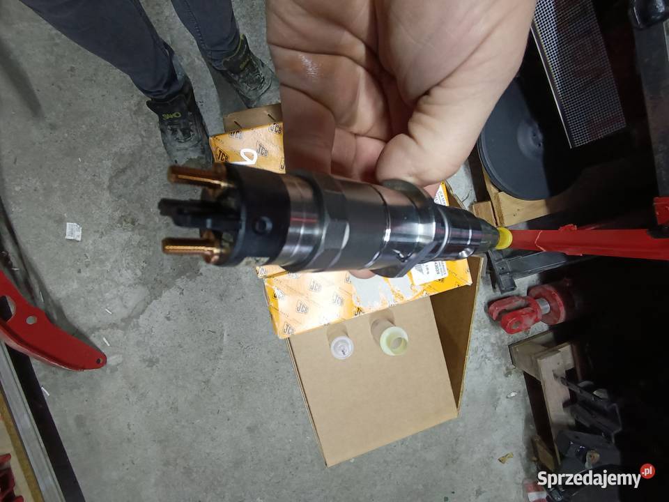 Wtryskiwacz JCB 332H4303N Tczew sprzedam