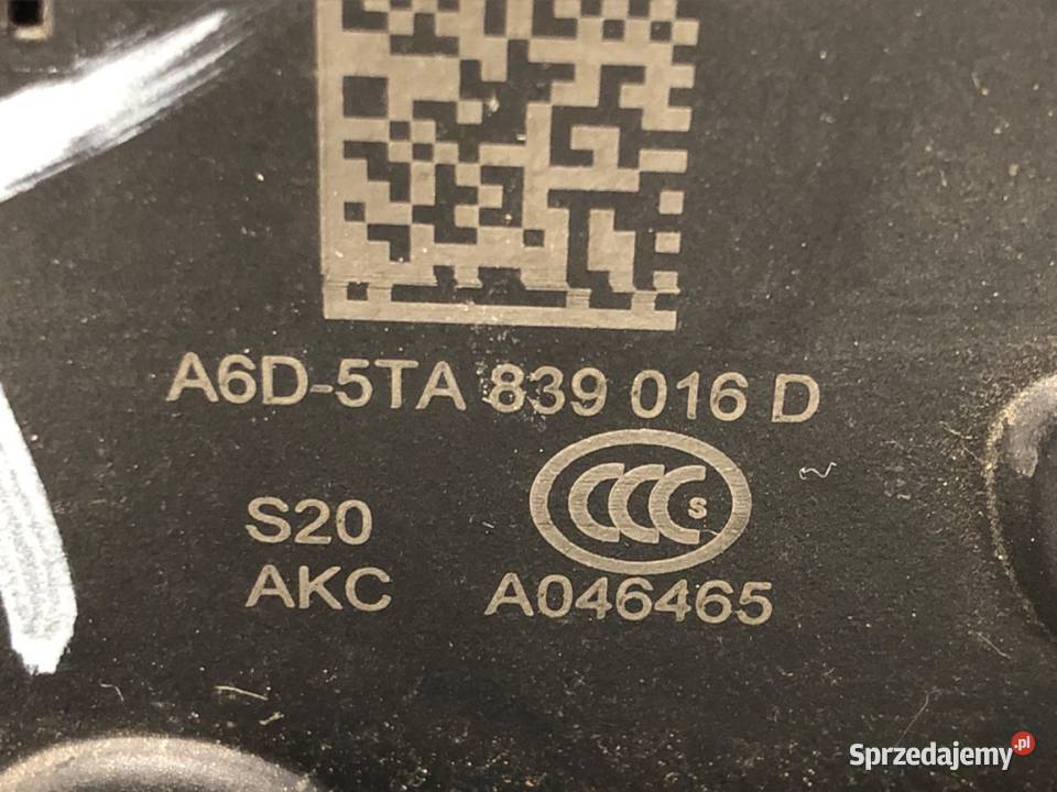 ZAMEK DRZWI PRAWY TYŁ VW GOLF VII Kombi sprzedam