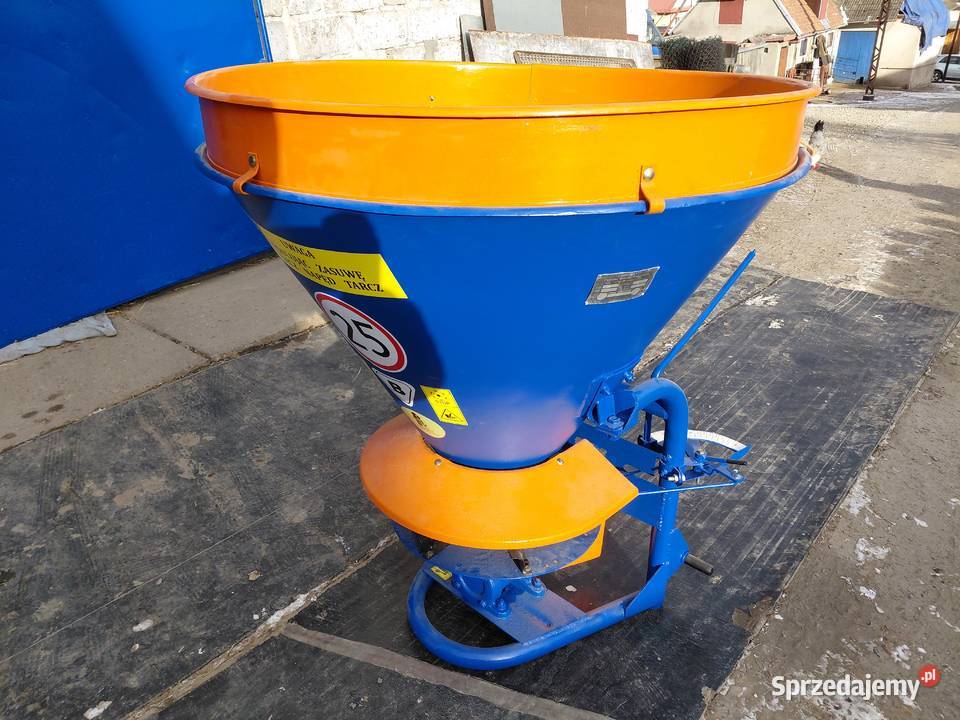 Rozsiewacz Nawozu lejek AgrometBrzeg nieuszkodzony Uszew