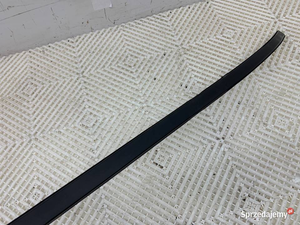 LISTWA DACHOWA PRAWA HYUNDAI ELANTRA VII 16 123 osobowe