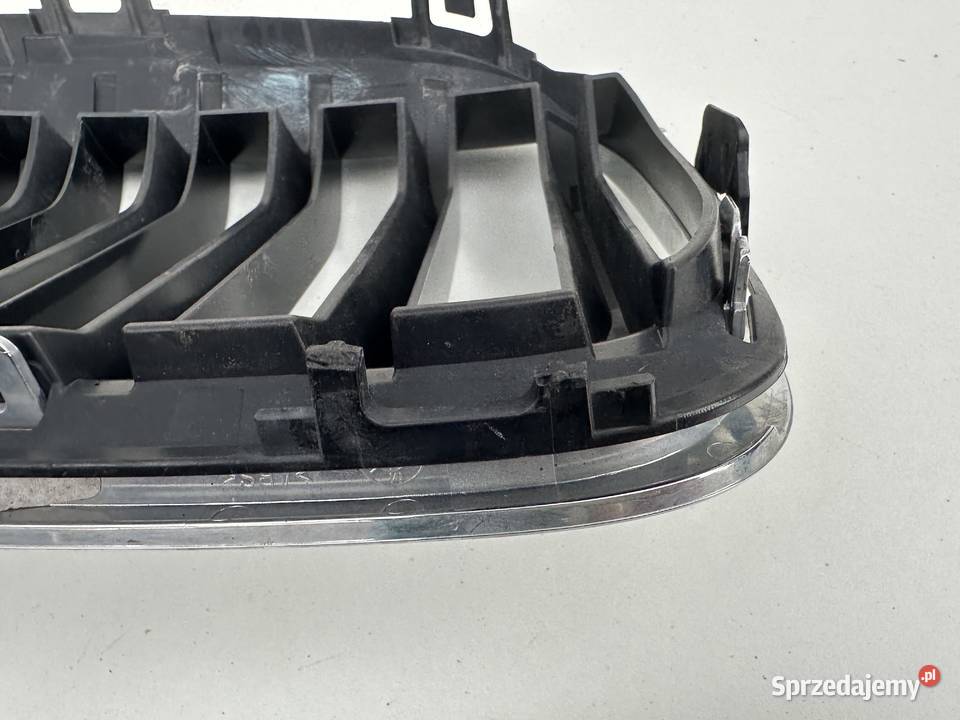 BMW F46 CHROM NERKA ATRAPA KRATKA LEWA PRZÓD osobowe Międzychód