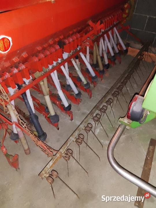 Sprzedam siewnik poznaniak z 1988r nieuszkodzony Szczytniki