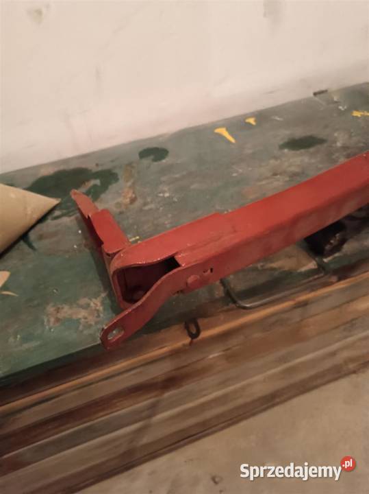 Hak do samochodu Mercedes Beczka z oporządzeniem Lublin