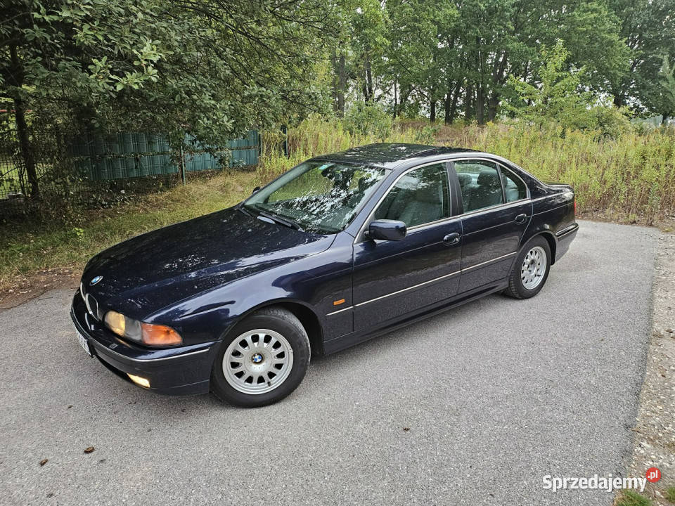 BMW 523 bez RDZY wszystko sprawne automat bez serwisowany w ASO sprzedam