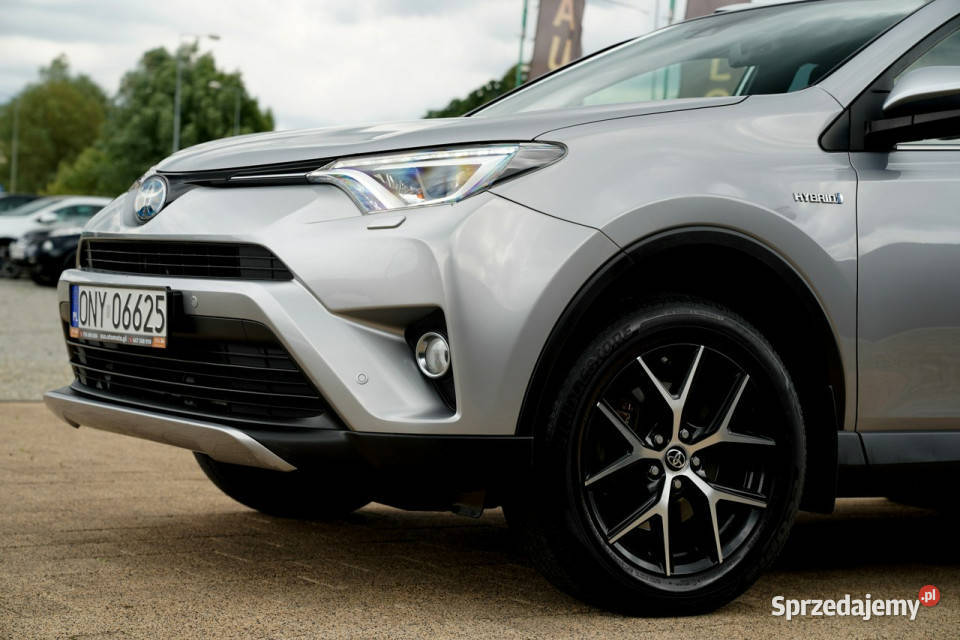 Toyota RAV4 4x4 PODGRZEWANE FOTELE xenon LEDY centralny zamek