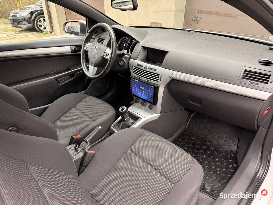 Opel Astra GTC OPC Line 18 140 Xenon Tempomat komputer pokładowy śląskie Będzin