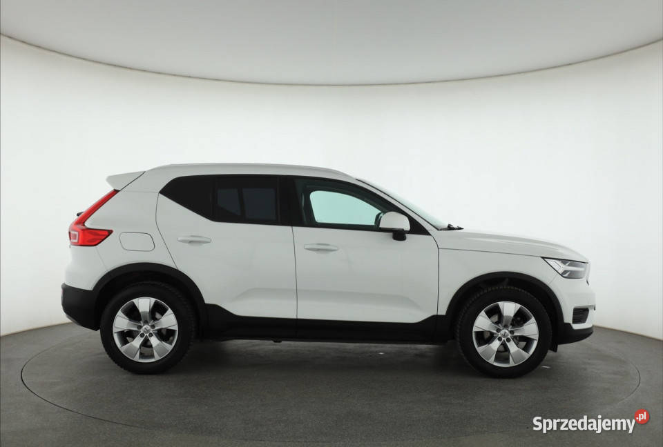 Volvo XC40 T3 sprzedam