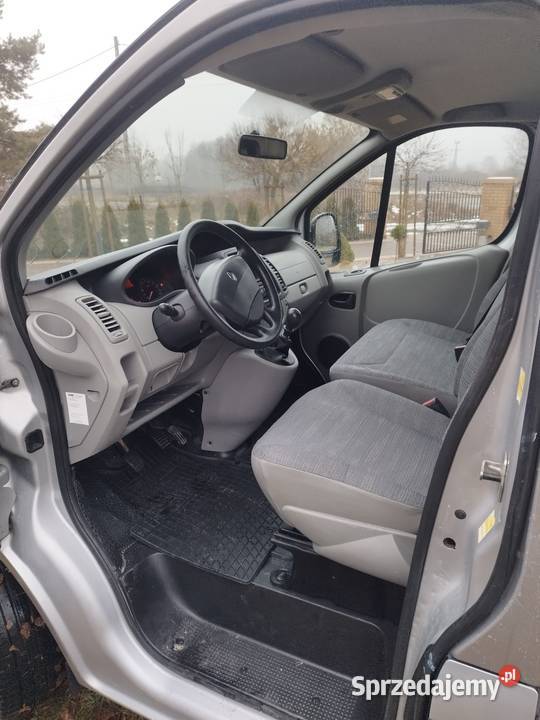 Renault Trafic 2011 20 NAVI niski przebieg diesel Końskie