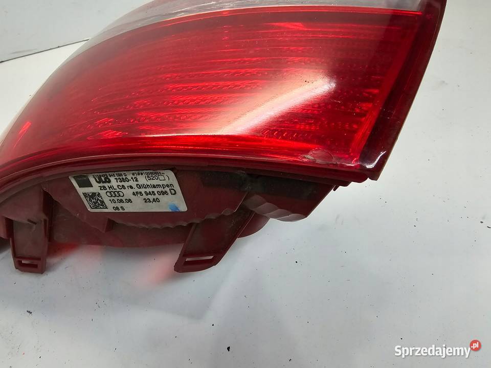 LAMPA PRAWY TYŁ W BŁOTNIK NA ŻARÓWKI AUDI A6 C6 osobowe Części samochodowe Przystajń