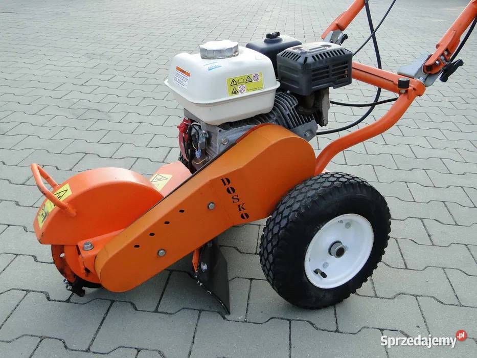 Frezarka do pni DOSKO HONDA Karczownica Stump Łętownia