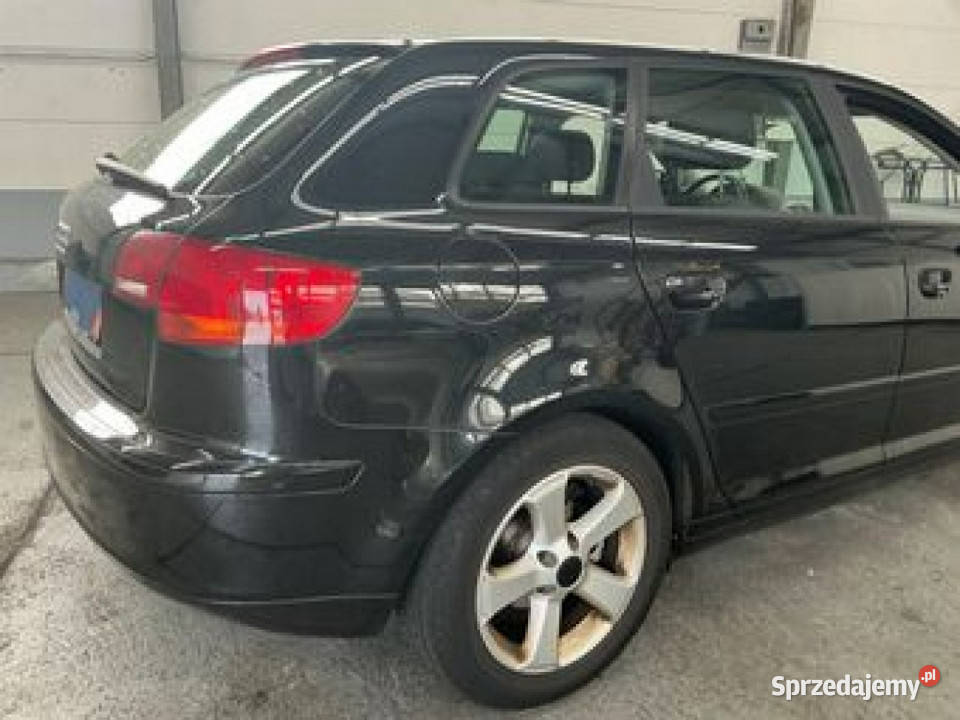 Audi A3 5 Drzwi 16 Mpi 102 Attraction PodFotele