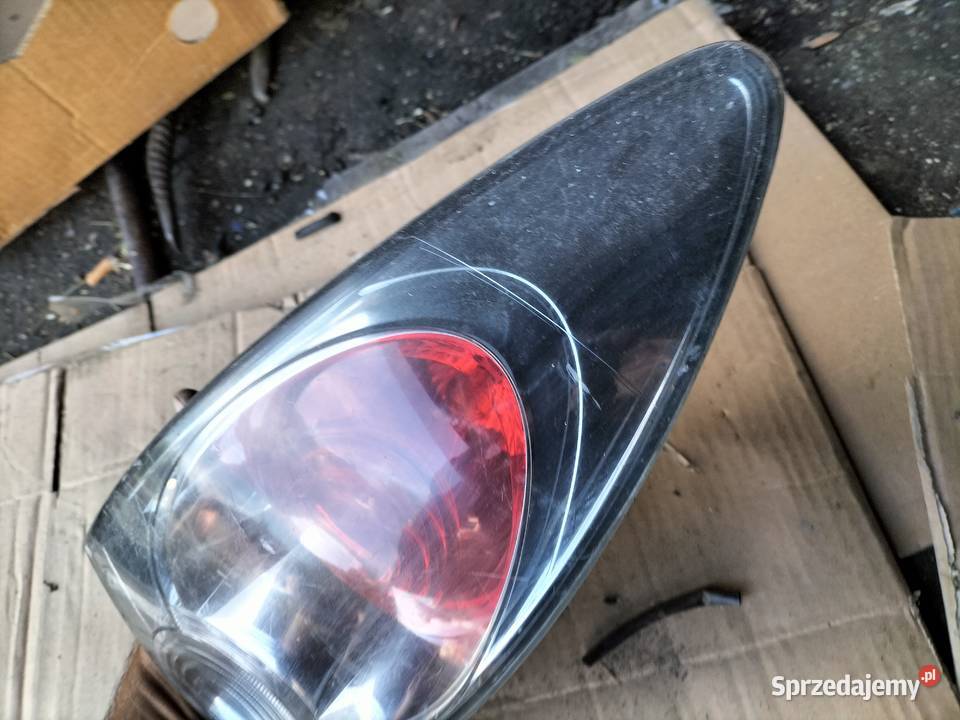 MAZDA 6 REFLEKTOR LAMPA TYŁ TYLNA PRAWA MAZDA 6
