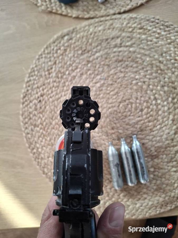 Rewolwer Crosman co2 45 mm