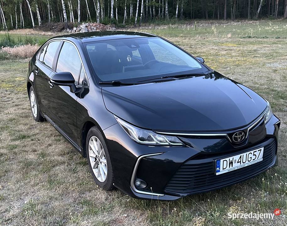 Sprzedam Toyota Corolla Comfort 16 132 benzyna