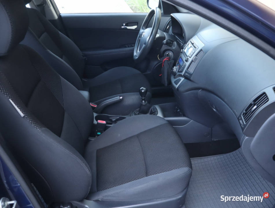 Hyundai i30 16 CRDi wielofunkcyjna kierownica i30 sprzedam