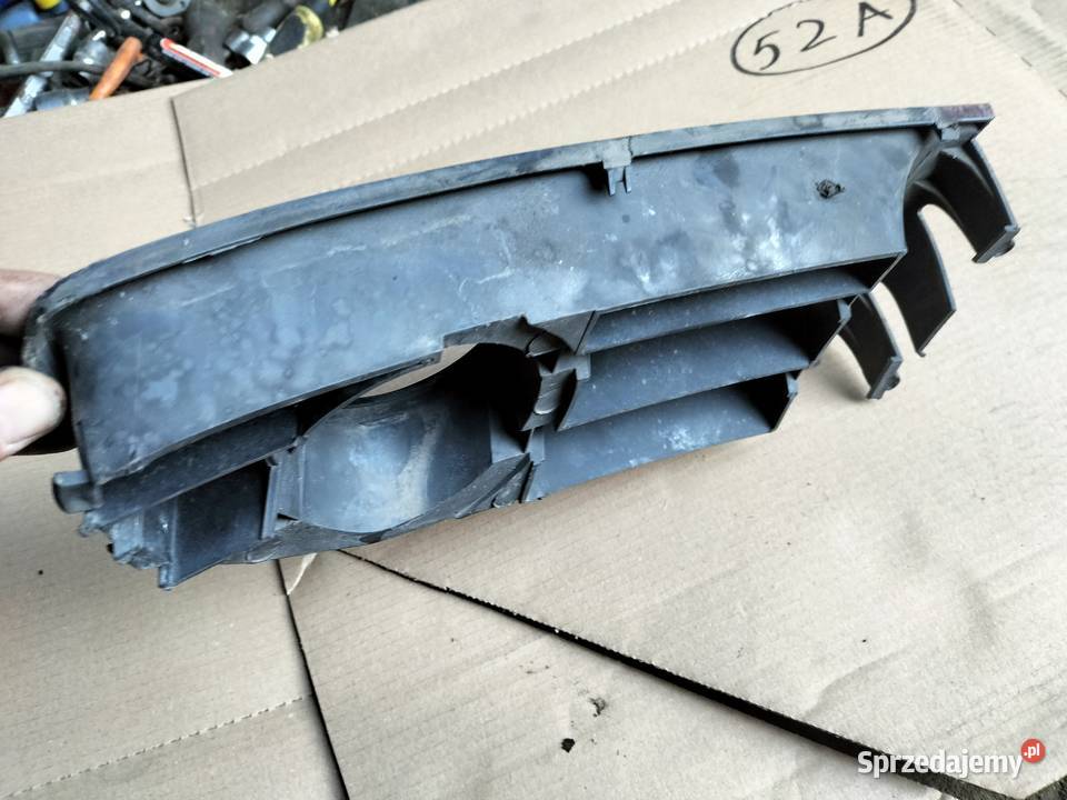 VW POLO MK4 9N KRATKA ZDERZAKA LEWA Kamień-Kolonia