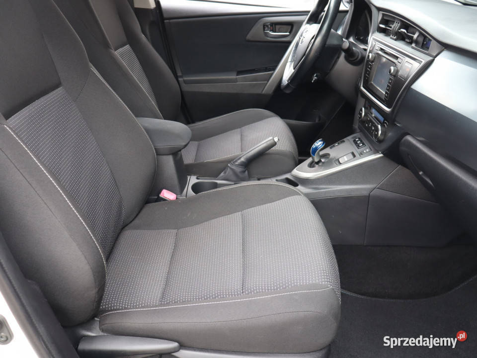 Toyota Auris Hybrid nieuszkodzony Bielany Wrocławskie