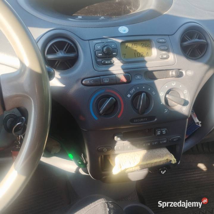 Toyota Yaris 10 Okazja