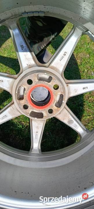 Komplet Felg aluminiowych z oponami letnimi Wieluń