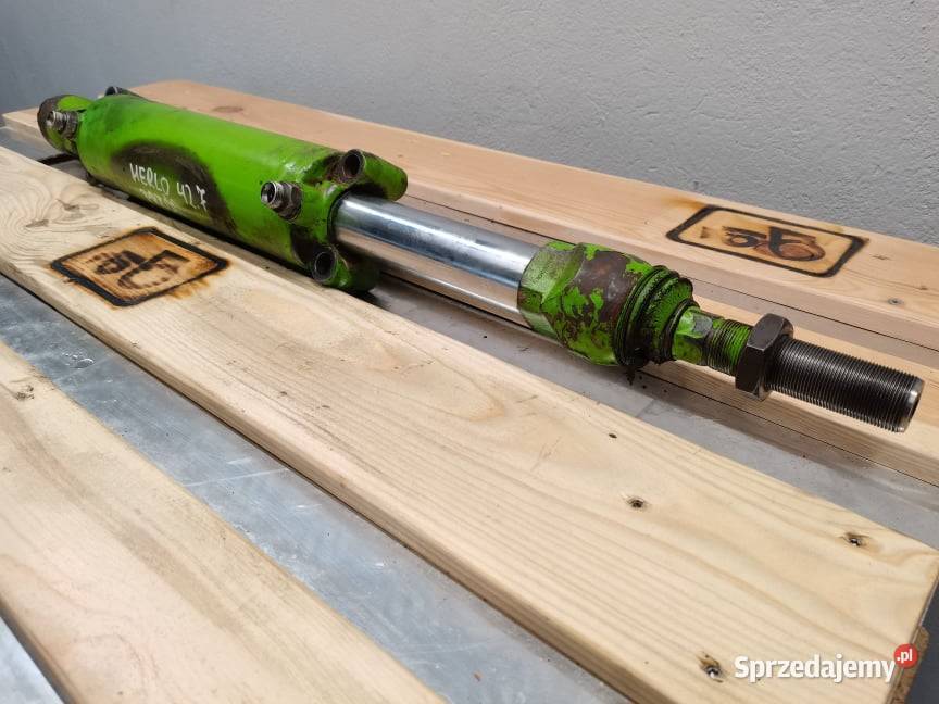 Merlo 427 TF Cylinder hydrauliczny skrętu
