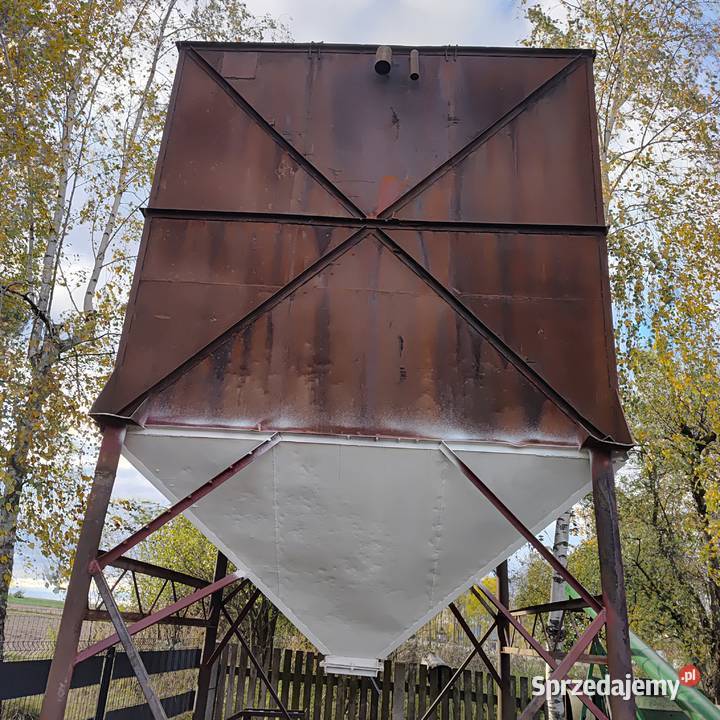 Silos zbożowy Książ Mały
