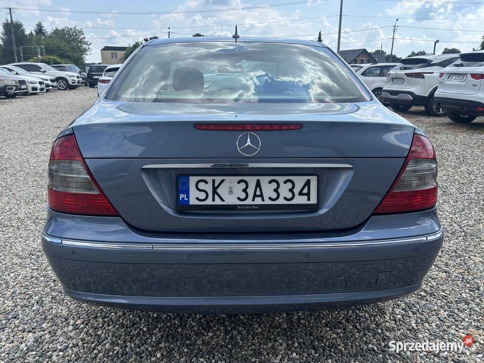 MercedesBenz klasa E nieuszkodzony Paniówki