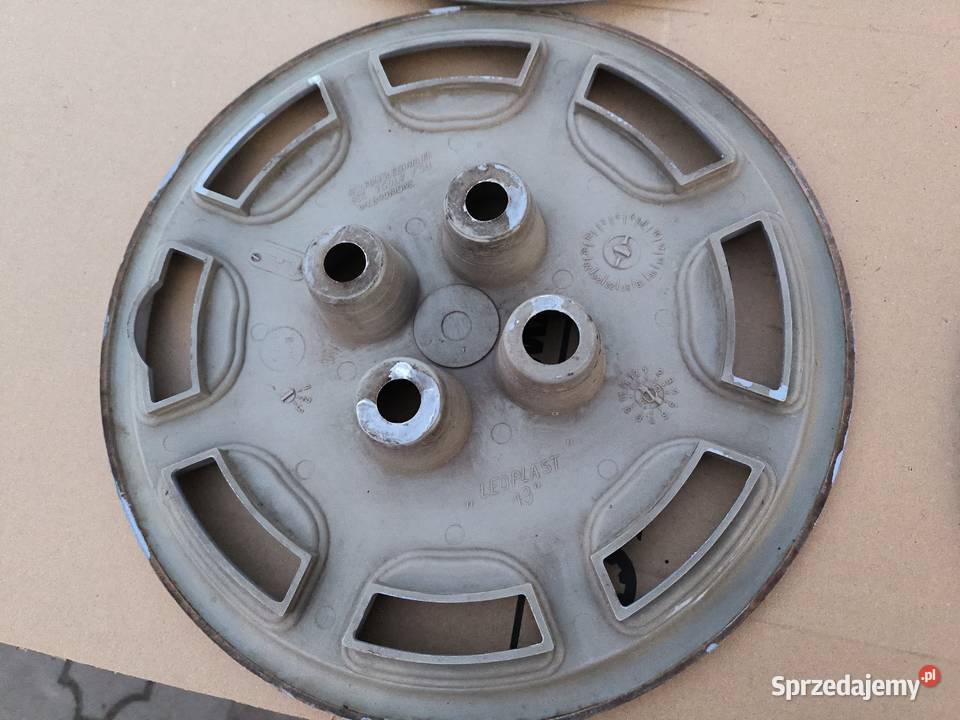 Polonez Caro kołpaki R13 kołpak osobowe Stalowa Wola sprzedam