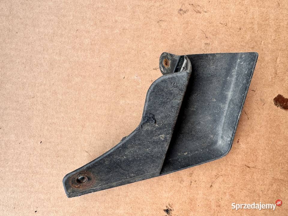 Chlapacze tył komplet prawy lewy Yaris III 1120 Brzesko