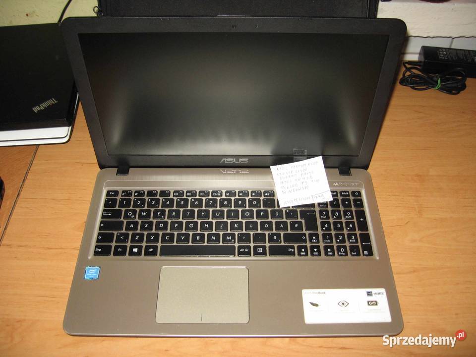 Laptopy nowe poekspozycyjne i polisingowe z Liczba rdzeni 4 Dell śląskie
