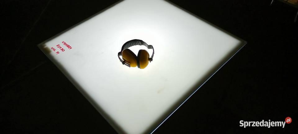 Stół bezcieniowy duży solidny Pozostałe Opatów