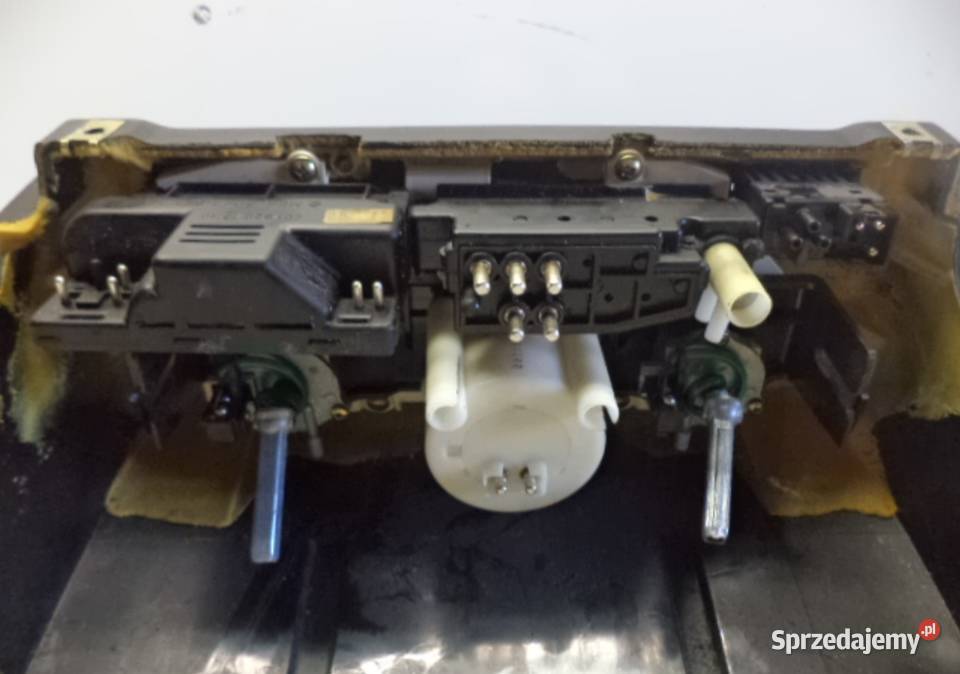 Konsola środkowa Mercedes 190 W201 Aleksandrów Łódzki