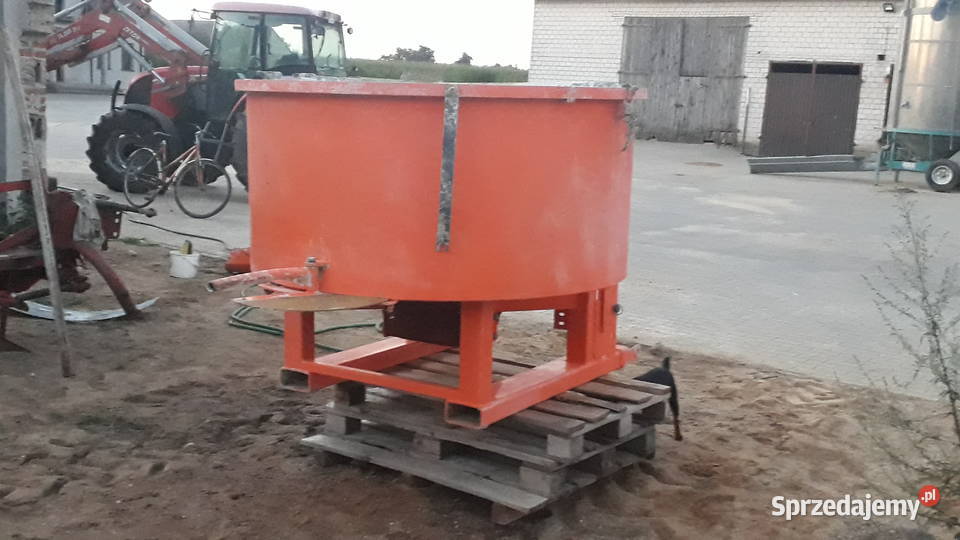 Betoniarka Ciągnikowa 1200l WOM Goszczanów