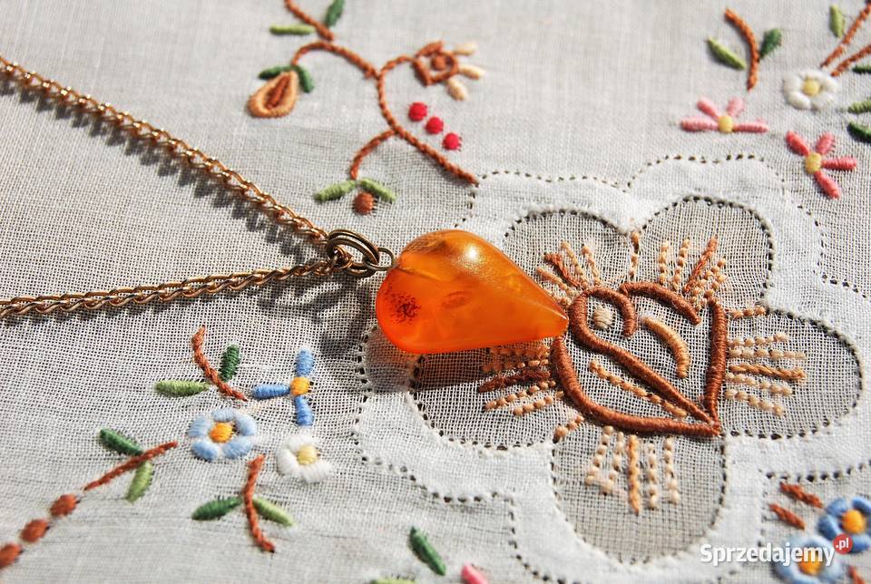 Serce z bursztynu bursztyn przedwojenny wisiorek lubelskie Lublin