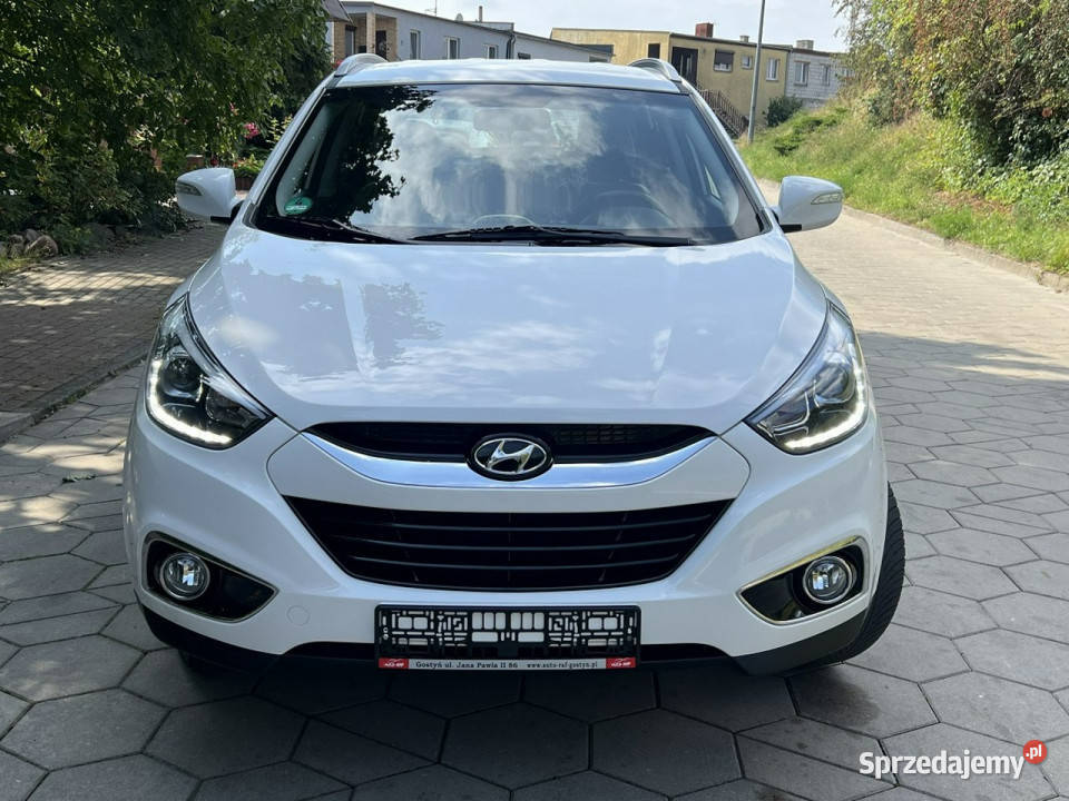 Hyundai ix35 Hyundai ix35 16benzyna FIFA WORLD