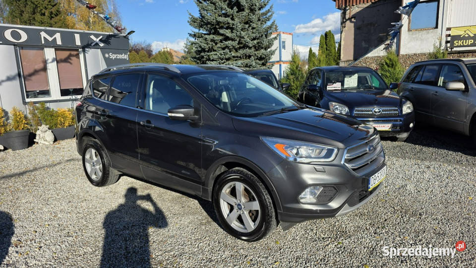 Ford Kuga LIFT Sam parkuje Super Wyposażenie1 WŁ dolnośląskie Świdnica