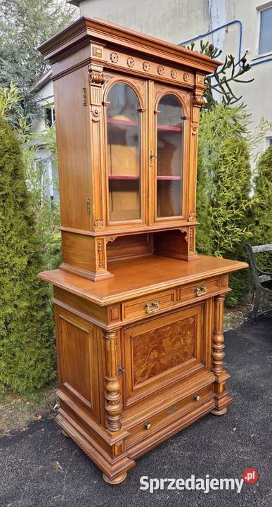 Eklektyczny wąski kredensik orzechowy 9280 Szczecin