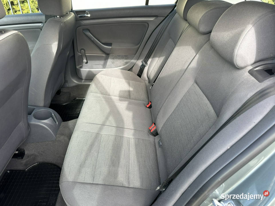 Volkswagen Golf 16 MPI 5 drzwiCLIMAtic isofix sprzedam
