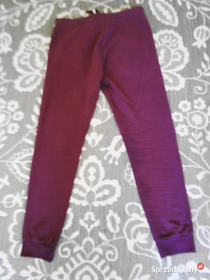 Nowe spodnie sportowe 4042