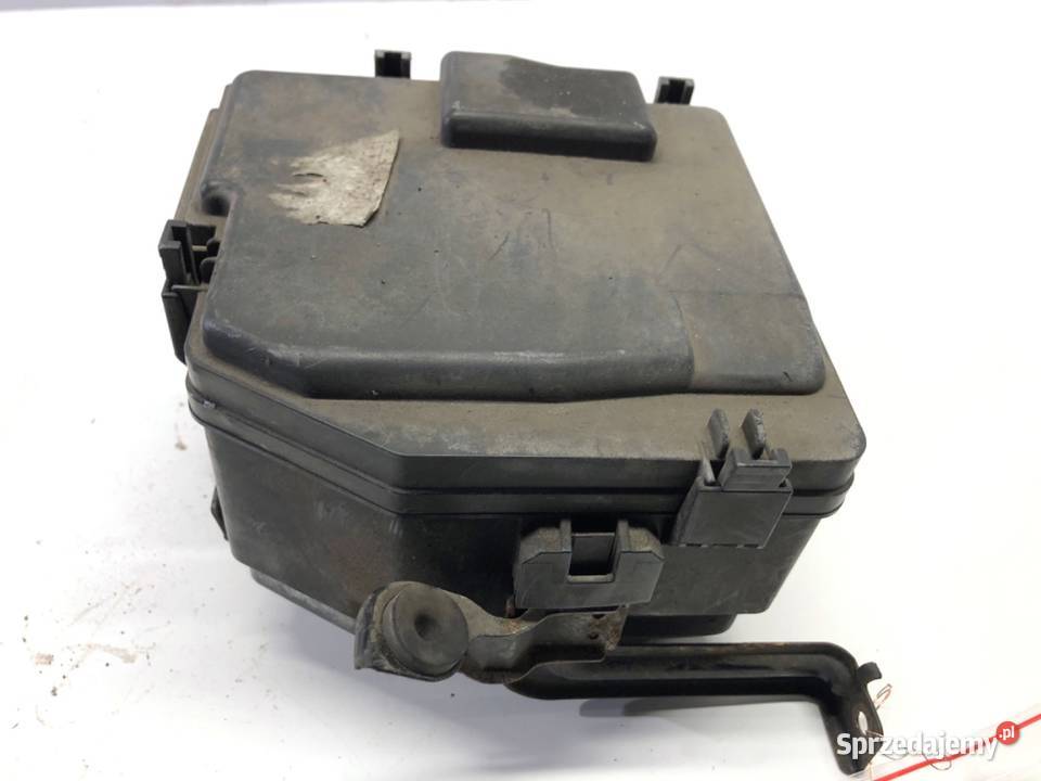 SKRZYNKA BEZPIECZNIKÓW HONDA CRV III SUV 22 140 sprzedam