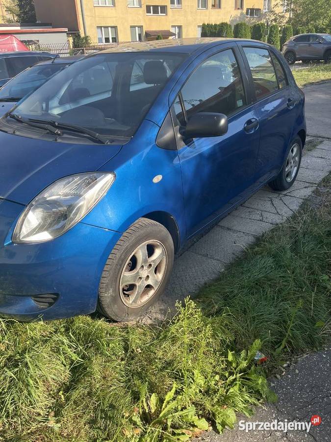 Toyota yaris 10 benzyna Łódź sprzedam