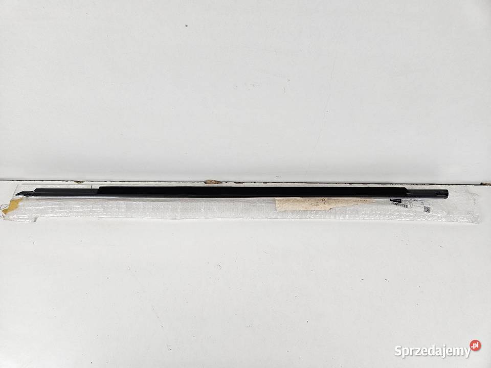 MERCEDES GLB W247 LISTWA DRZWI PRAWA A2477253201 Międzychód