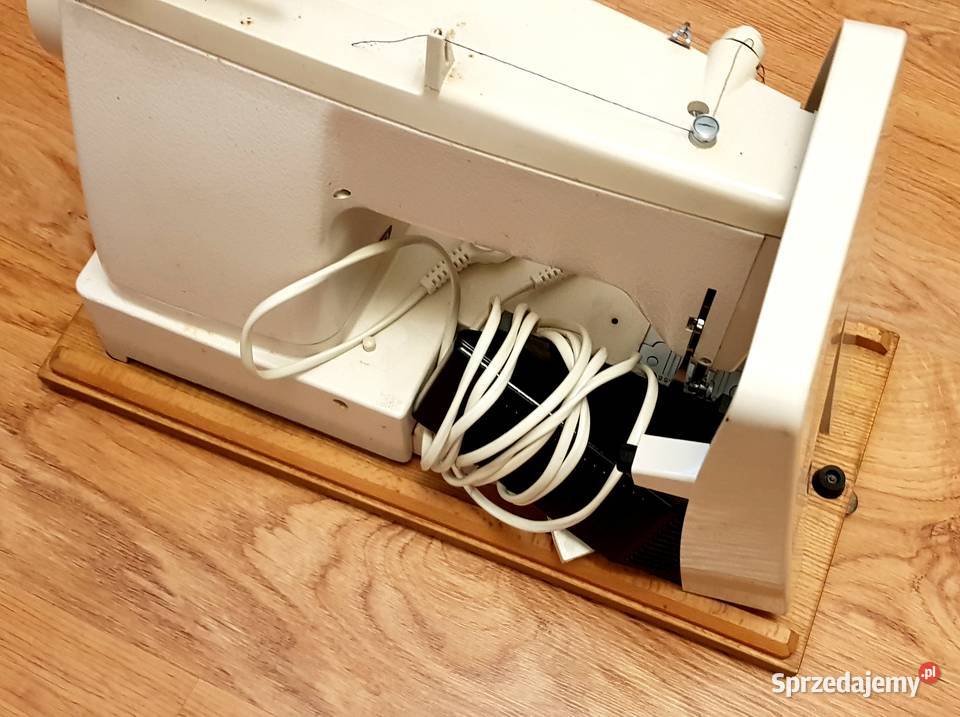 Maszyna do szycia Łucznik 877 Kraków