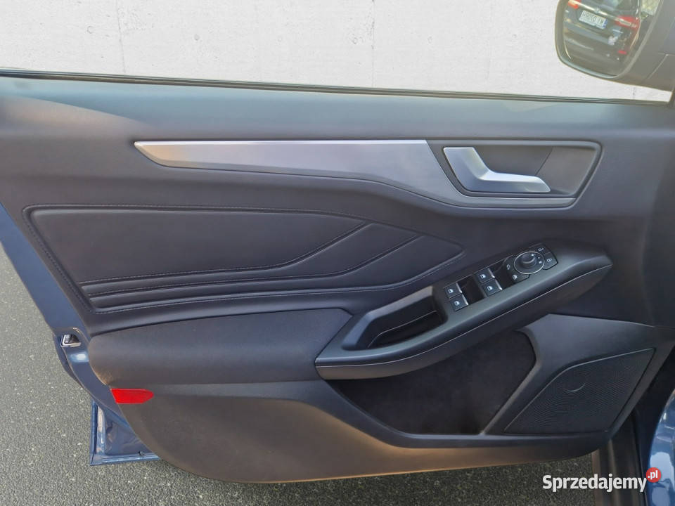 Ford Focus 10 EcoBoost mHEV Titanium X Z elektryczne lusterka