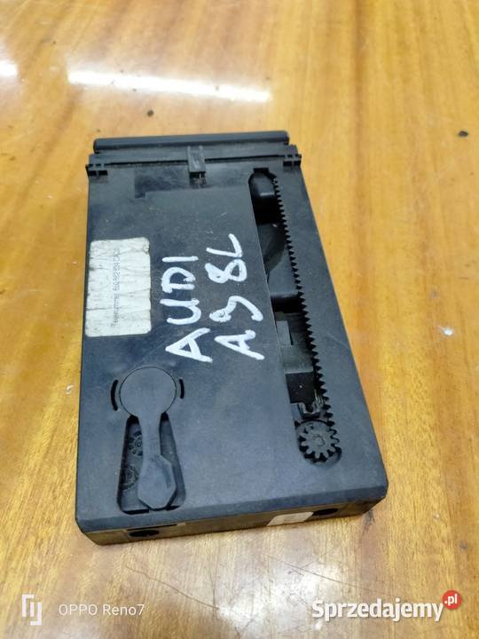 Uchwyt na kubek Audi a3 8L Łubno