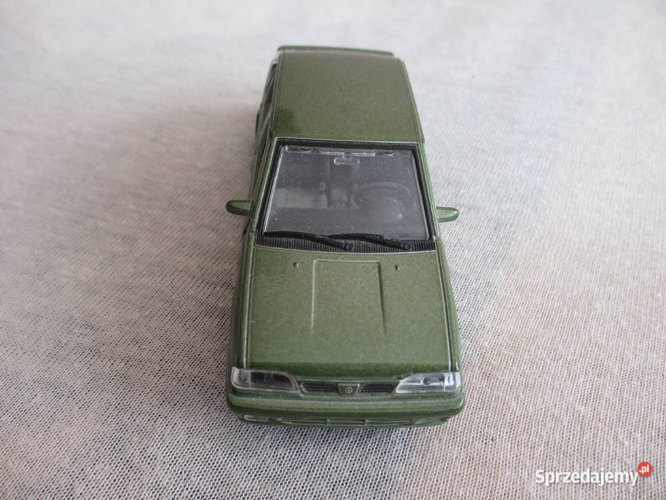 Polonez Caro z PRLu Zabawki Zielona Góra