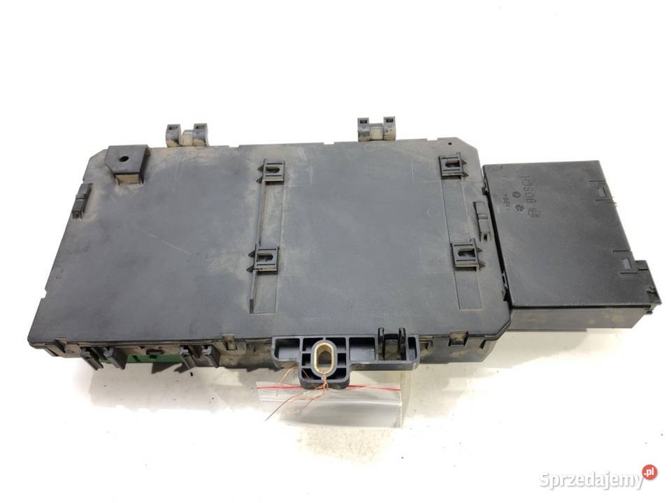 SKRZYNKA BEZPIECZNIKÓW OPEL ASTRA H 13145020 osobowe sprzedam