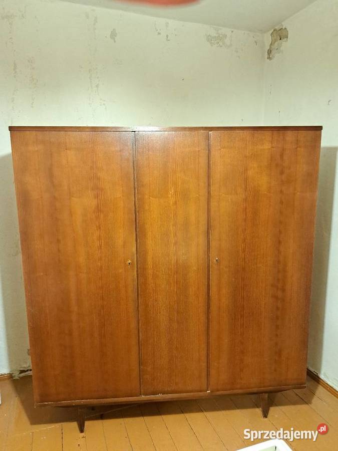 Stara szafa z lat 60