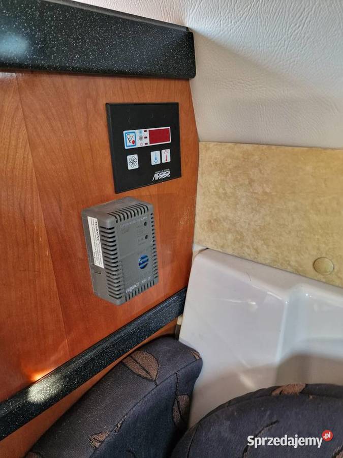 Jacht motorowy Regal 2665 81 Volvo Penta Duodrop pełny VAT wielkopolskie Gniezno